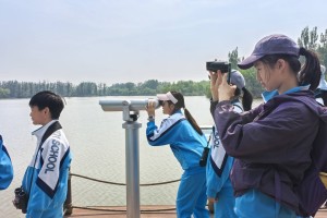 翠湖湿地公园生态课堂“上新”，101中学学生观摩鸟类环志