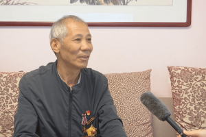 富平县社会各界收听收看纪念中国人民抗日战争暨世界反法西斯战争胜利80周年大会直播