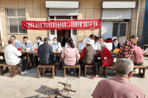 金乡县第二人民医院开展“迎国庆、庆中秋”送医下乡活动