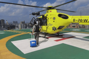 深圳市人民医院用直升机移送肺源给73岁老人做手术引争议，多方回应