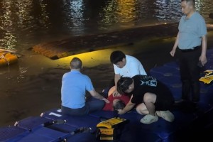 铜仁一景区竹筏事故致4人落水，涉事竹筏半小时要价123元，景区回应