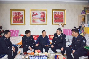 陕西省公安厅慰问组深入宝塔公安开展走访慰问活动