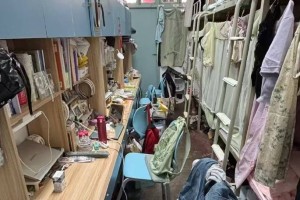 18人同住“霉菌宿舍”？湖南师大不该拿扩招当理由