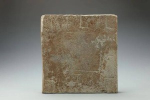 陕师大校园出土秦汉时期超火的六博棋盘