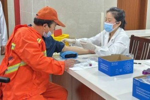 安徽省郎溪县总工会为新就业形态劳动者和环卫工人送上健康“大礼包”