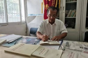 红色口述故事｜退休后，他成了小区“大管家”