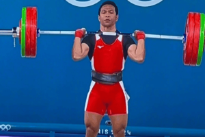 宋小宝恭喜李发彬举重夺冠：“我”也尽力了