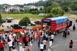祥源丹霞山景区爱心采购两万斤河南滞销西瓜