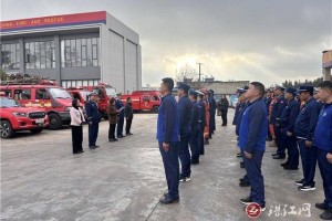 师宗县总工会：致敬逆行英雄 情暖消防一线