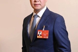 姚劲波建议，将保姆费纳入个税抵扣，每年最高3万额度