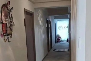 女子全裸做SPA被安排男技师 要求道歉被店家说“都能做你儿子了”